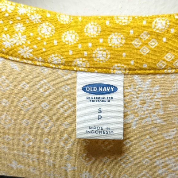 Old Navy Pleated Swing Dress Yellow White Floral Long Sleeve Women's Size S - Picture 2 of 5